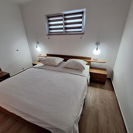 Gvacic House Appartement Supetarska Draga Buitenkant foto