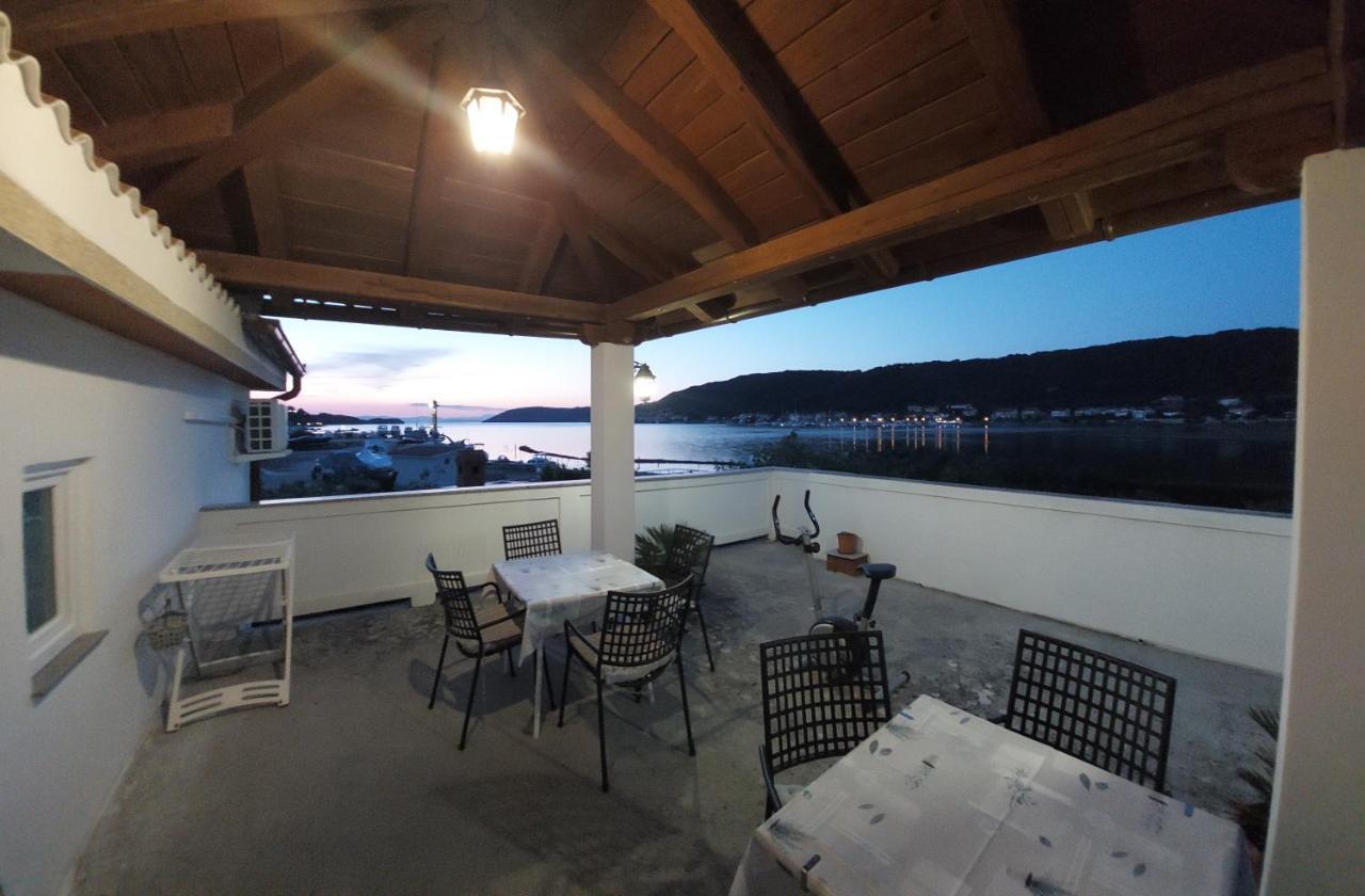 Gvacic House Appartement Supetarska Draga Buitenkant foto