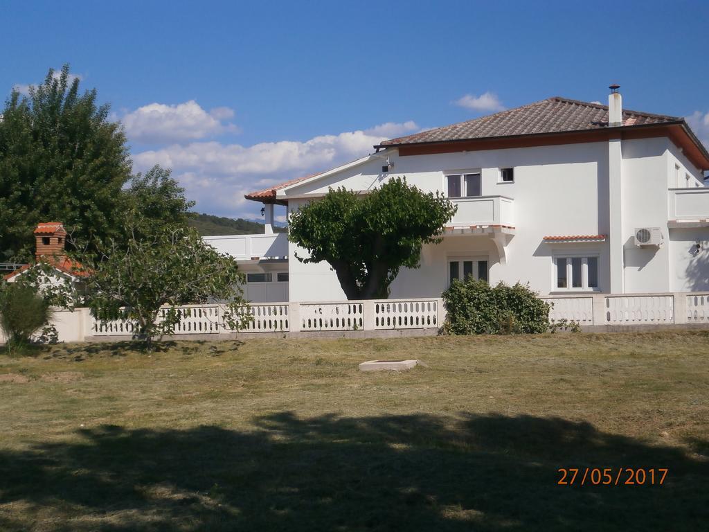 Gvacic House Appartement Supetarska Draga Buitenkant foto